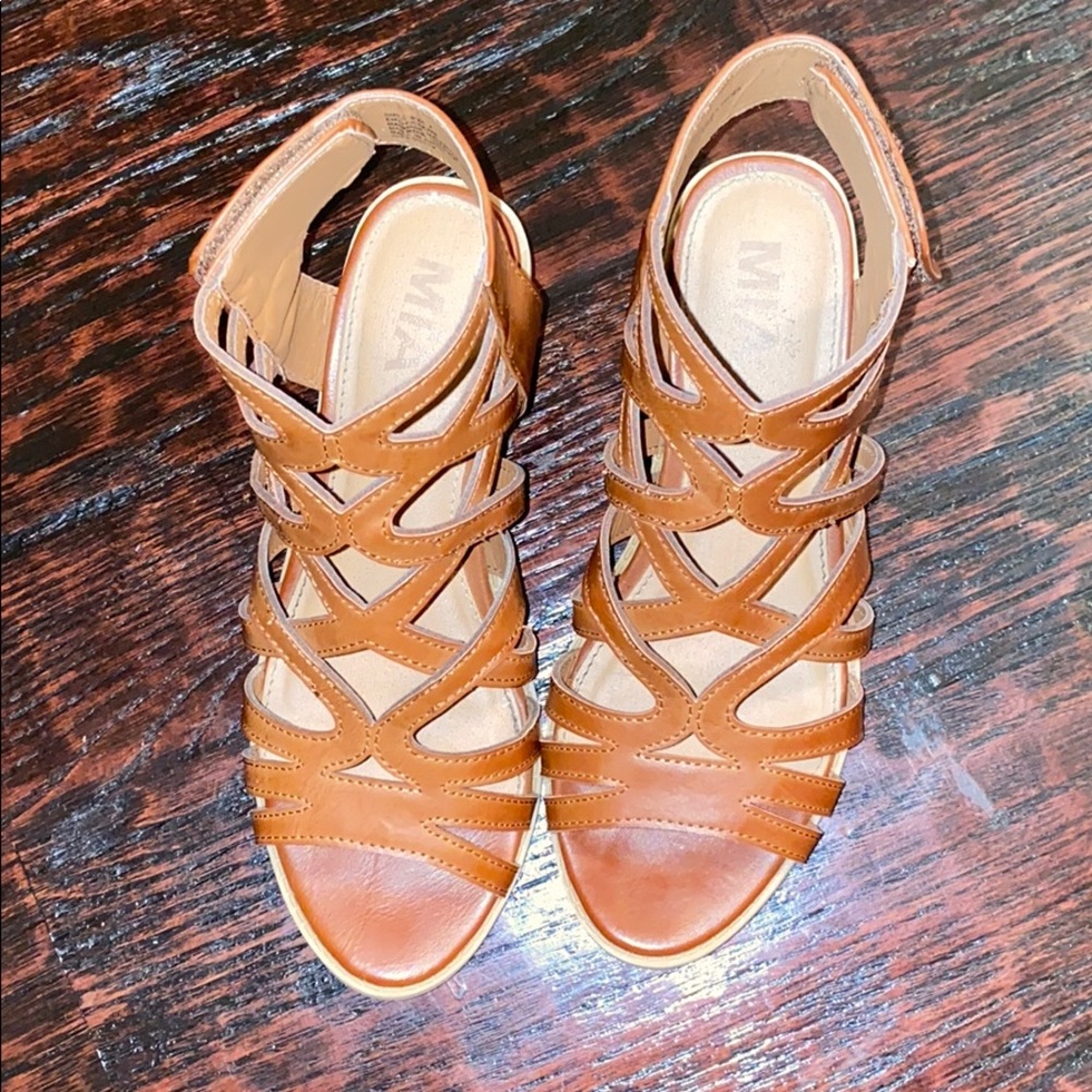 Girls MIA sandals